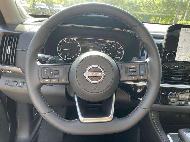 Photo of 2025 Super Black Nissan Pathfinder