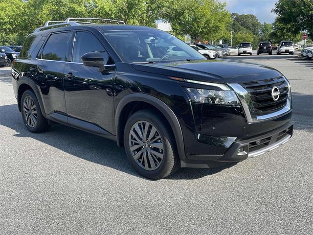 Photo of 2025 Super Black Nissan Pathfinder