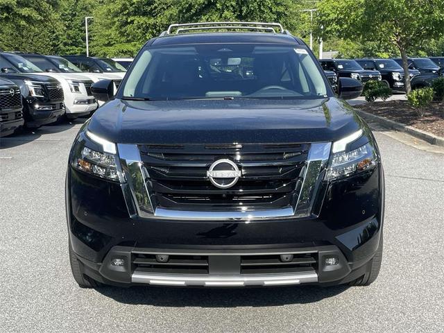 Photo of 2025 Super Black Nissan Pathfinder
