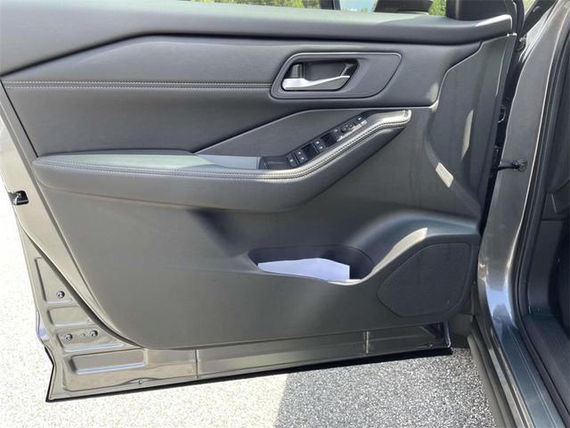 Photo of 2026 Gun Metallic Nissan Rogue
