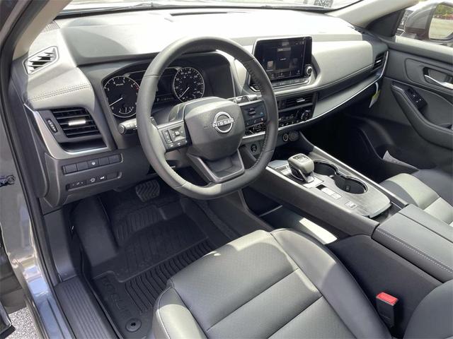 Photo of 2026 Gun Metallic Nissan Rogue