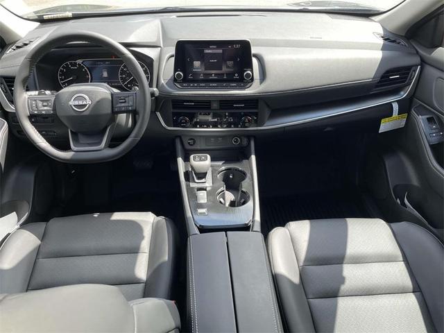 Photo of 2026 Gun Metallic Nissan Rogue