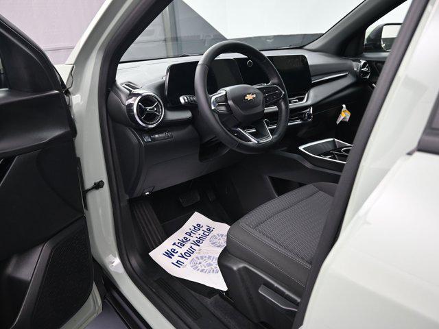 Photo of 2025 Cacti Green Chevrolet Equinox