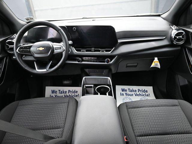 Photo of 2025 Cacti Green Chevrolet Equinox