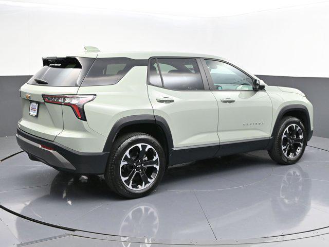 Photo of 2025 Cacti Green Chevrolet Equinox