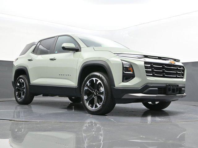 Photo of 2025 Cacti Green Chevrolet Equinox