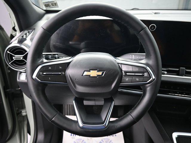 Photo of 2025 Cacti Green Chevrolet Equinox