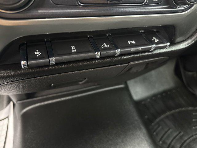 Photo of 2018 Graphite Metallic Chevrolet Silverado 1500