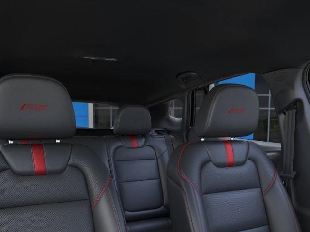 Photo of 2025 Summit White Chevrolet Trax