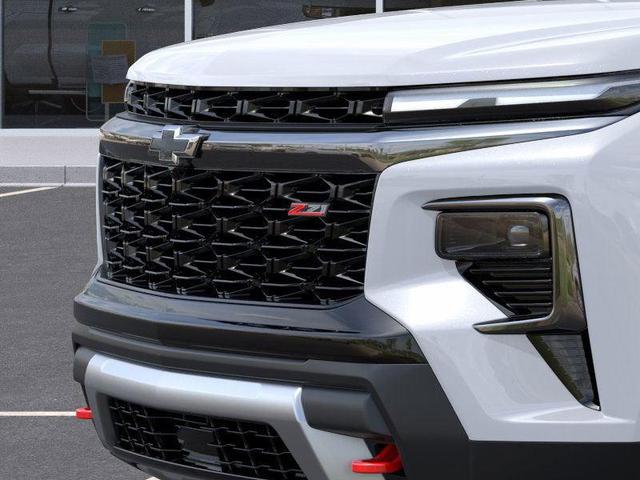 Photo of 2026 Polar White Tricoat Chevrolet Traverse