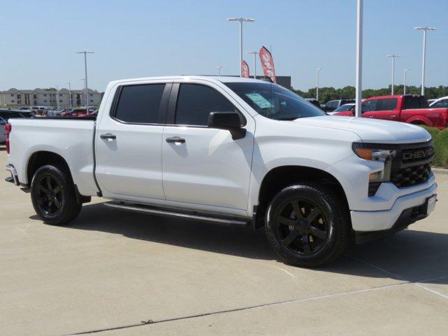 Photo of 2022 Summit White Chevrolet Silverado 1500