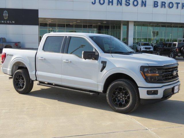 Photo of 2025 Space White Metallic Ford F-150