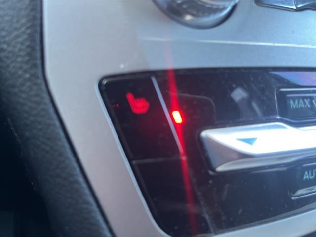 Photo of 2022 Iconic Silver Metallic Ford Explorer
