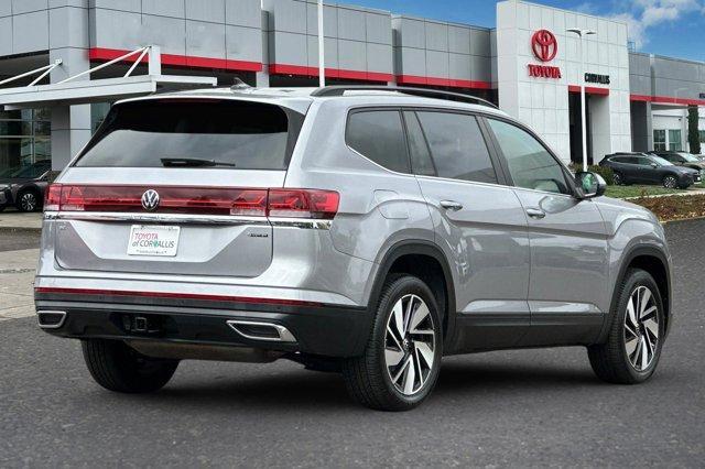 Photo of 2024 Silver Bird Metallic Volkswagen Atlas