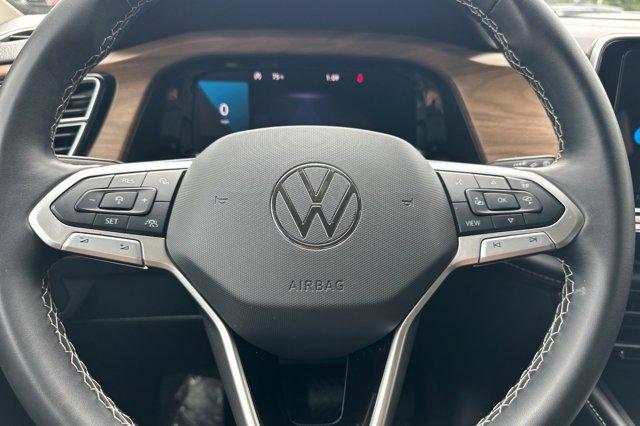 Photo of 2024 Silver Bird Metallic Volkswagen Atlas