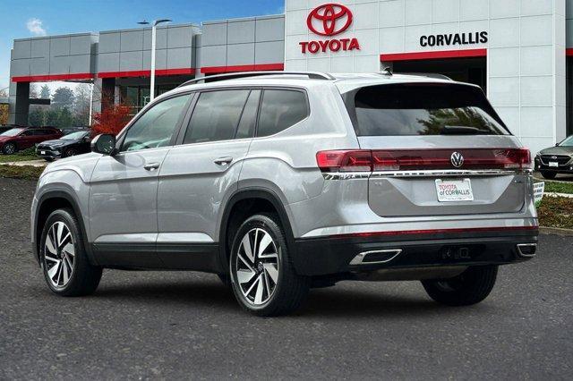 Photo of 2024 Silver Bird Metallic Volkswagen Atlas