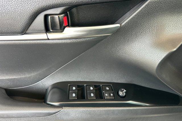 Photo of 2019 Celestial Silver Metallic Toyota Camry