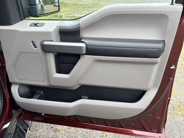 Photo of 2016 Burgundy Ford F-150