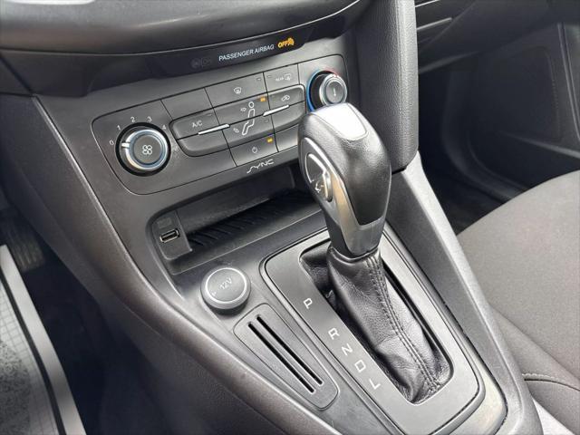 Photo of 2016 Beige Ford Focus