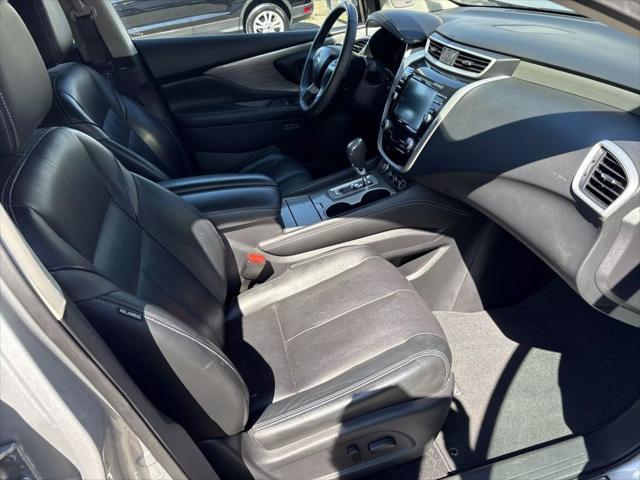 Photo of 2016 Brilliant Silver Metallic Nissan Murano