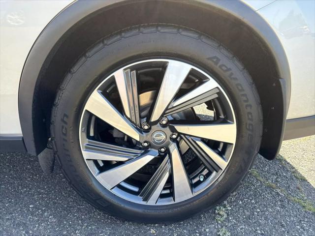 Photo of 2016 Brilliant Silver Metallic Nissan Murano
