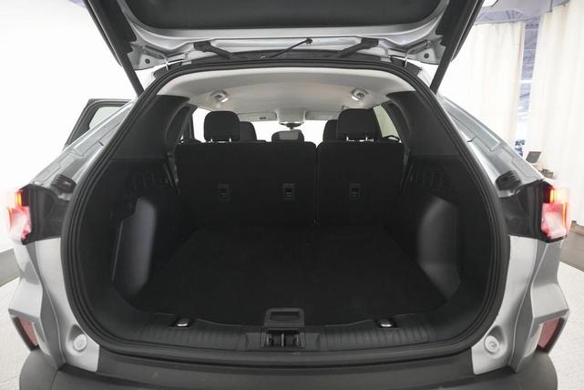 Photo of 2022 Iconic Silver Metallic Ford Escape