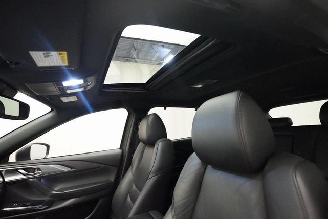 Photo of 2016 Jet Black Mica Mazda CX-9