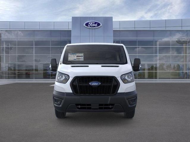 Photo of 2025 Oxford White Ford Transit-250
