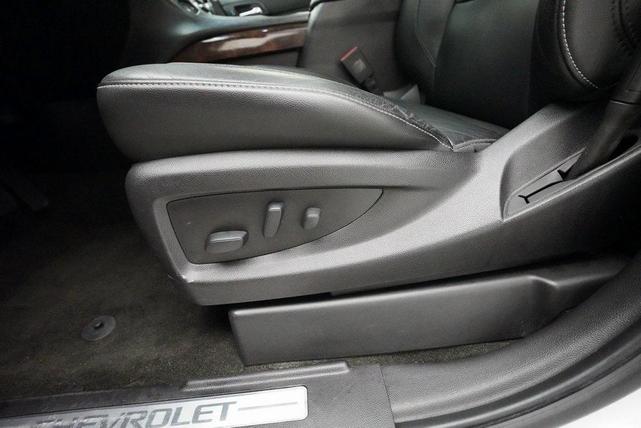 Photo of 2018 Summit White Chevrolet Suburban
