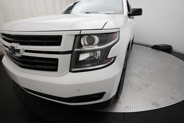 Photo of 2018 Summit White Chevrolet Suburban