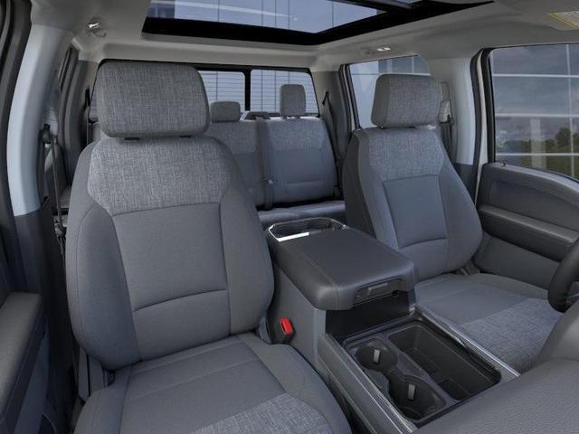 Photo of 2026 Oxford White Ford F-250