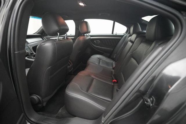 Photo of 2015 Magnetic Metallic Ford Taurus