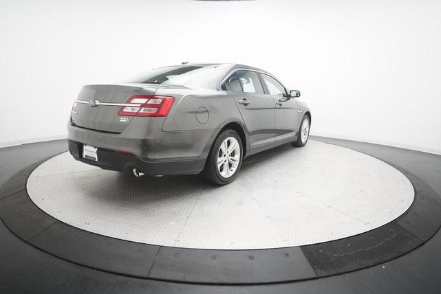 Photo of 2015 Magnetic Metallic Ford Taurus