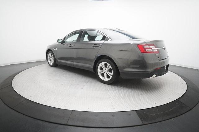 Photo of 2015 Magnetic Metallic Ford Taurus