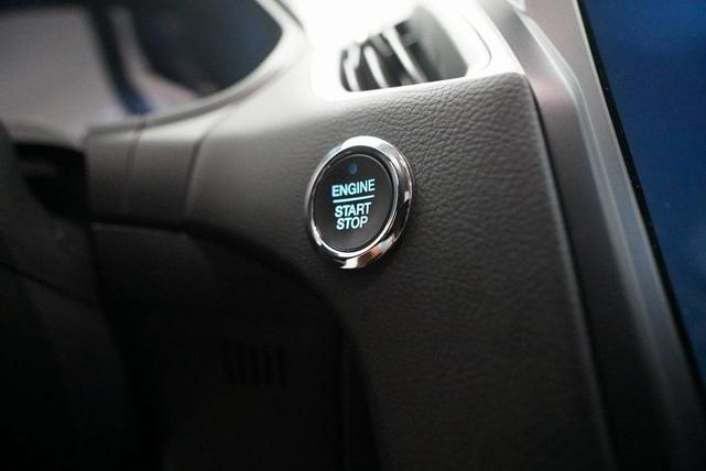 Photo of 2023 Atlas Blue Metallic Ford Edge