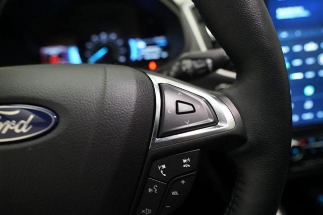 Photo of 2023 Atlas Blue Metallic Ford Edge