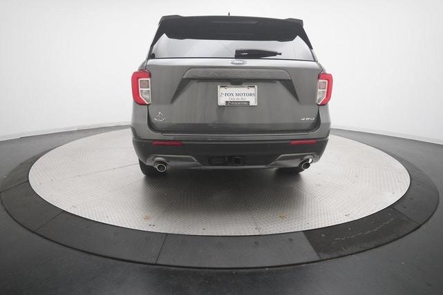 Photo of 2023 Carbonized Gray Metallic Ford Explorer