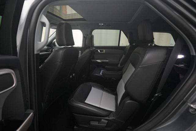 Photo of 2023 Carbonized Gray Metallic Ford Explorer