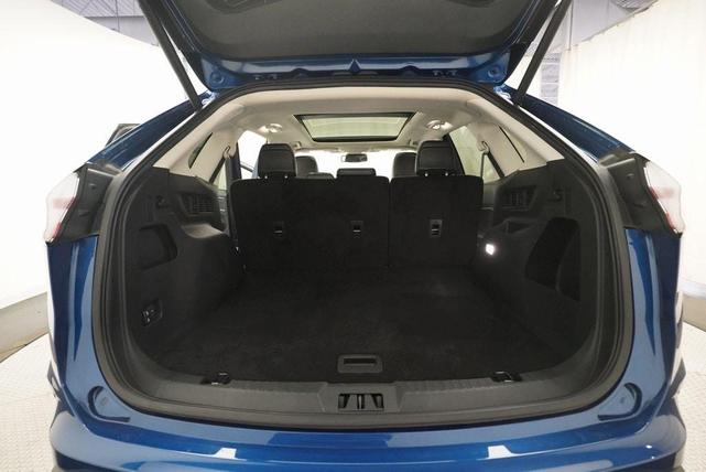 Photo of 2024 Atlas Blue Metallic Ford Edge