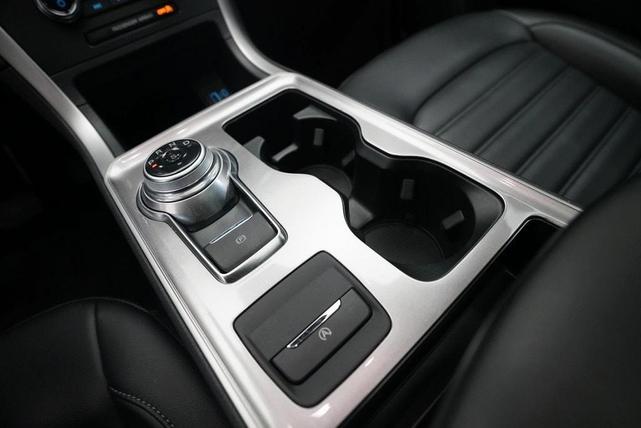 Photo of 2024 Atlas Blue Metallic Ford Edge