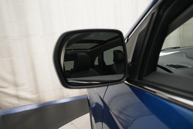 Photo of 2024 Atlas Blue Metallic Ford Edge