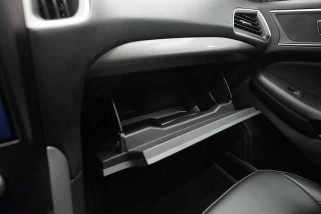 Photo of 2024 Atlas Blue Metallic Ford Edge