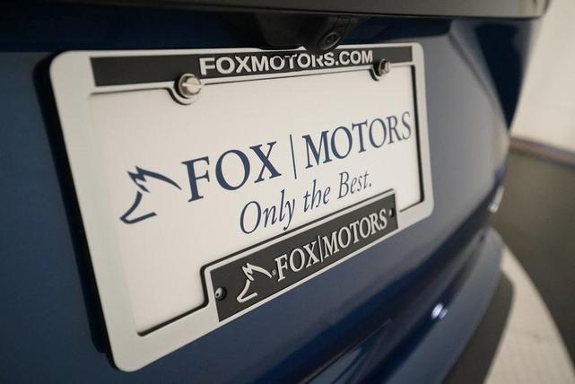 Photo of 2024 Atlas Blue Metallic Ford Edge