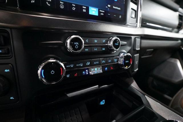 Photo of 2023 White Metallic Ford F-250