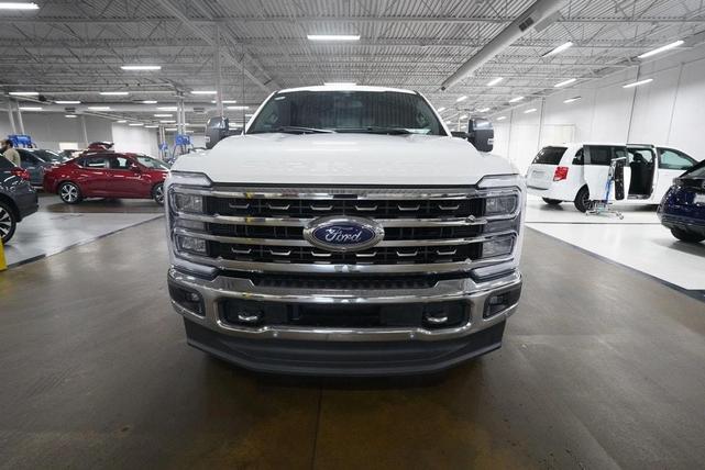 Photo of 2023 White Metallic Ford F-250