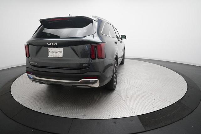 Photo of 2024 Gravity Gray Kia Sorento