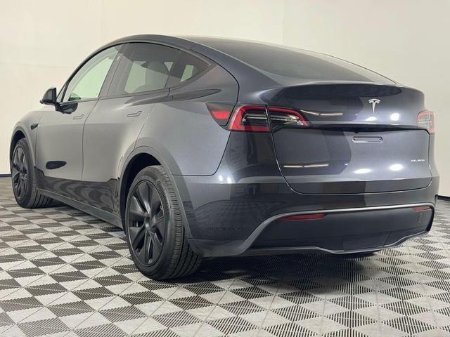 Photo of 2025 Gray Tesla Model Y