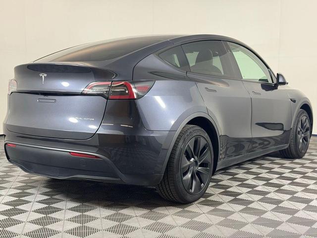 Photo of 2025 Gray Tesla Model Y