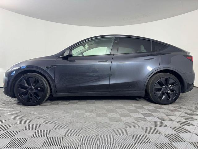 Photo of 2025 Gray Tesla Model Y