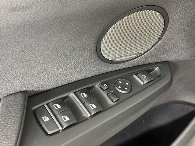 Photo of 2017 Alpine White BMW X3